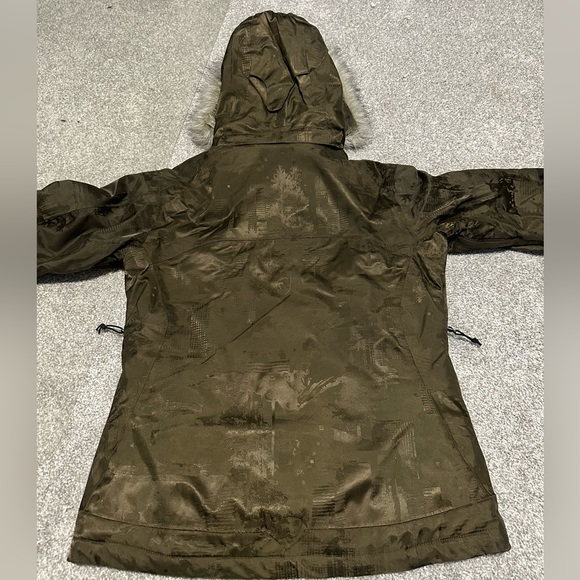 Columbia Titanium Camouflage Winter Jacket - Picture 2 of 8